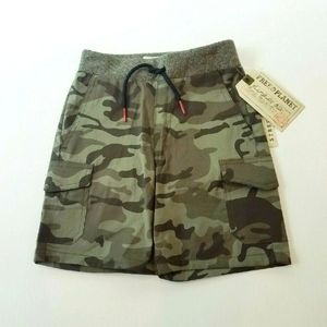 Free Planet Camo Shorts 4T